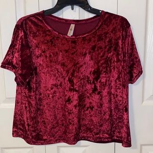 Love Charm Red Velvet Cropped Tee Size XL